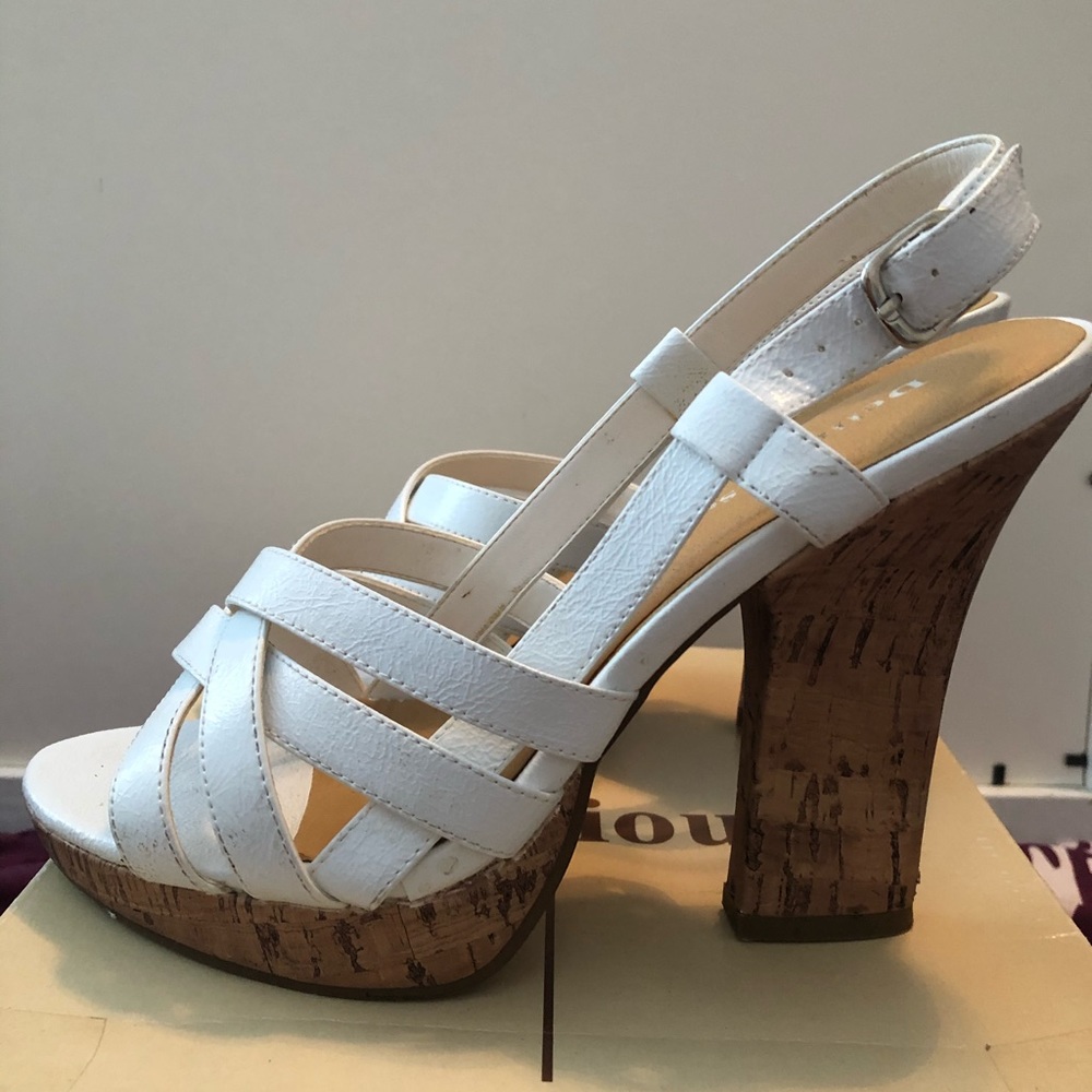 A very comfortable White sandals
